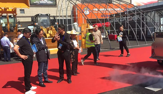 乐鱼网页版携带设备参加盘锦展会(图2) 乐鱼网页版携带设备参加盘锦展会(图2)